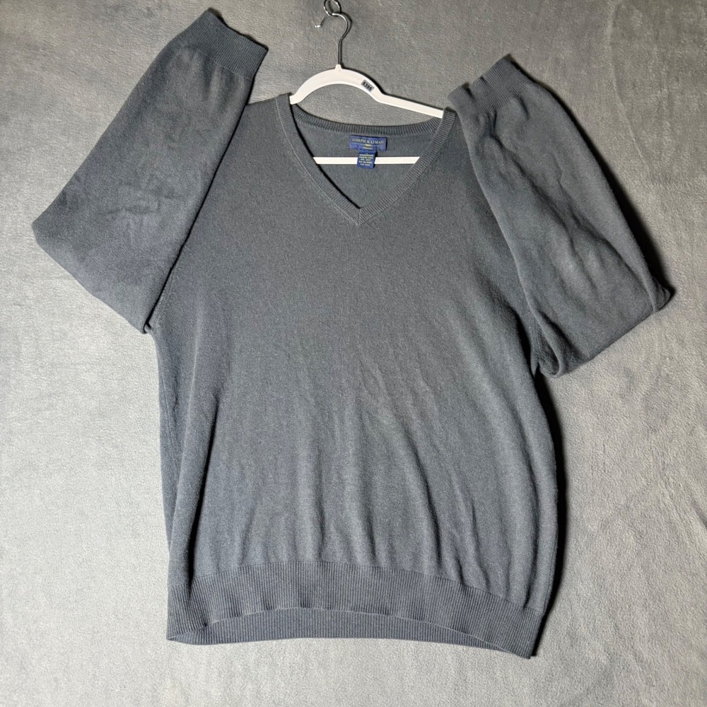 Joseph & Lyman Mens XL Gray 100% Cashmere V-Neck Sweater Long Sleeve Knit
